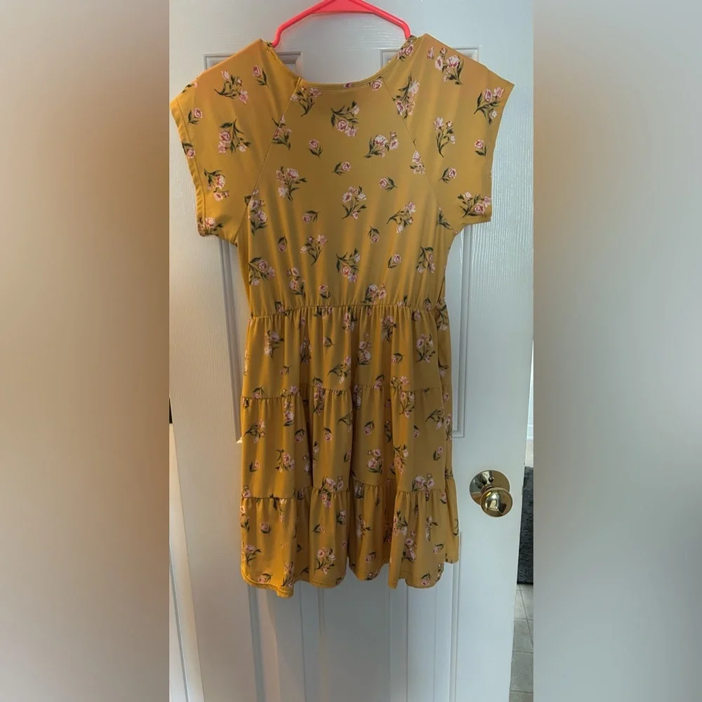 No boundaries summer dress, size M - Picture 3 of 4
